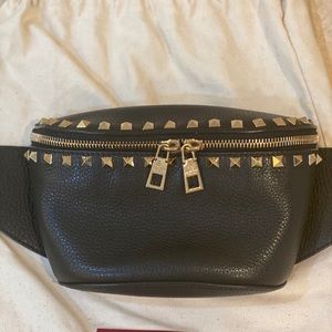 Gently used Valentino Garvani Belt Bag 85MM